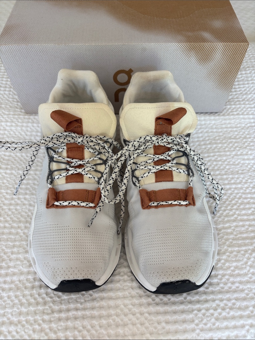 On Cloud Cloudtec Women’s white Sneakers